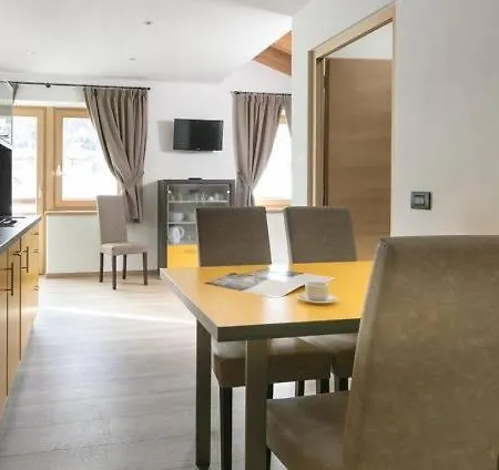 Holidays Apartment *