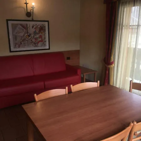 Apartment Holidays *